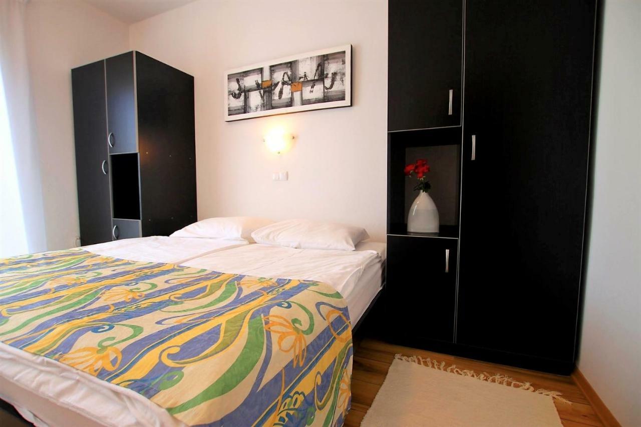 Apartments Macolic 라브 외부 사진